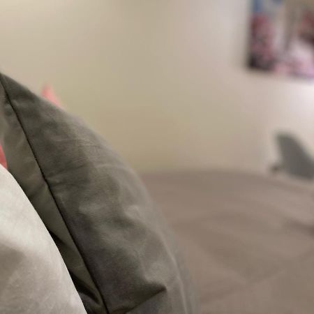Amazing 2 Bed 2 Bath Private Apartment 왓퍼드 외부 사진